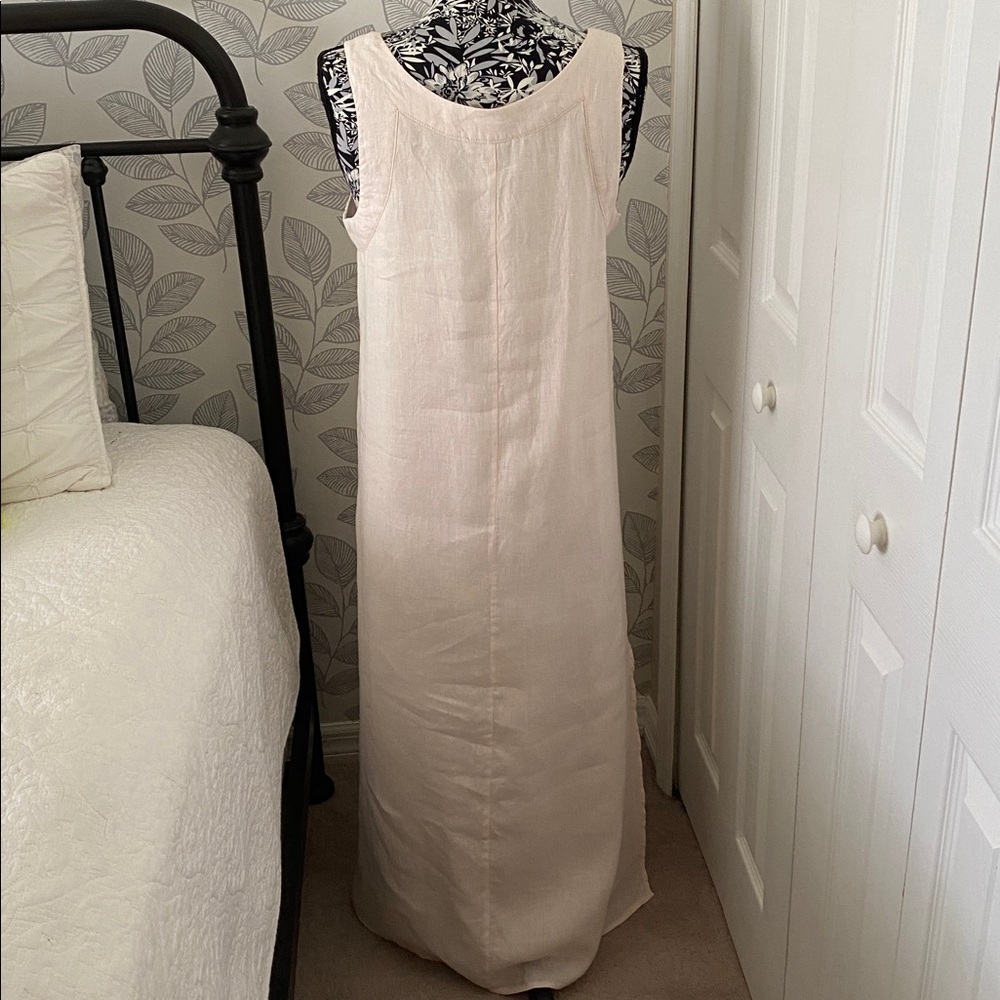 DKNY Pure women's linen maxi dress with lining & two side slits in light peach - Picture 4 of 10